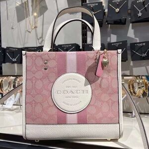Coach Dempsey Tote 22 In Signature Jacquard With Coach Patch And Heart Charm